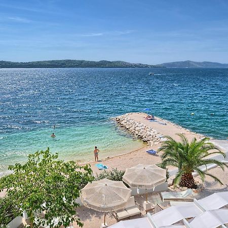 Livingstone Beach House โตรกีร์ ภายนอก รูปภาพ