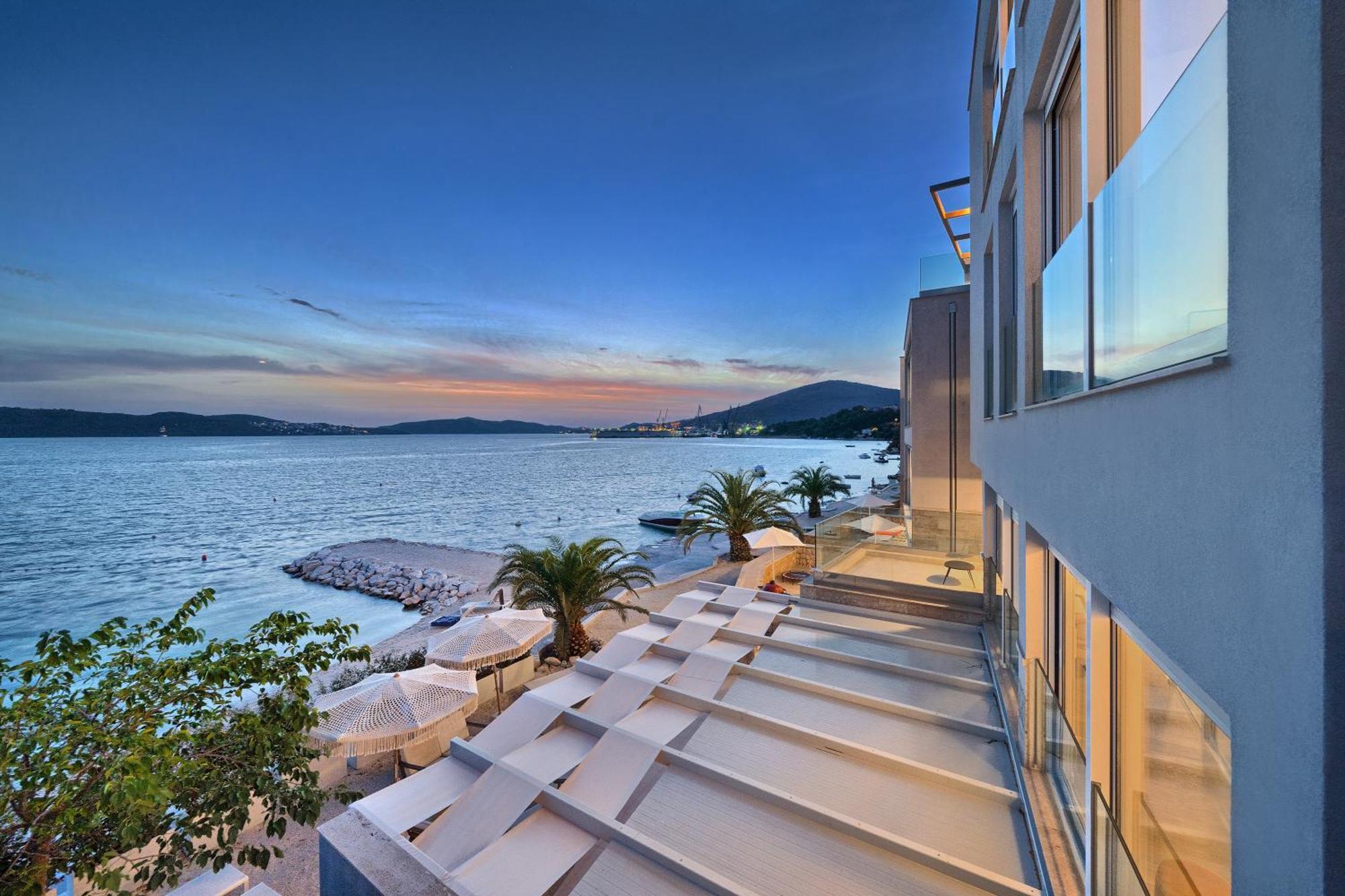 Livingstone Beach House โตรกีร์ ภายนอก รูปภาพ