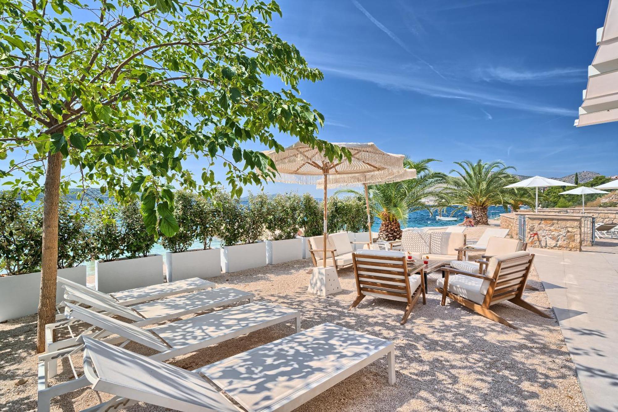 Livingstone Beach House โตรกีร์ ภายนอก รูปภาพ
