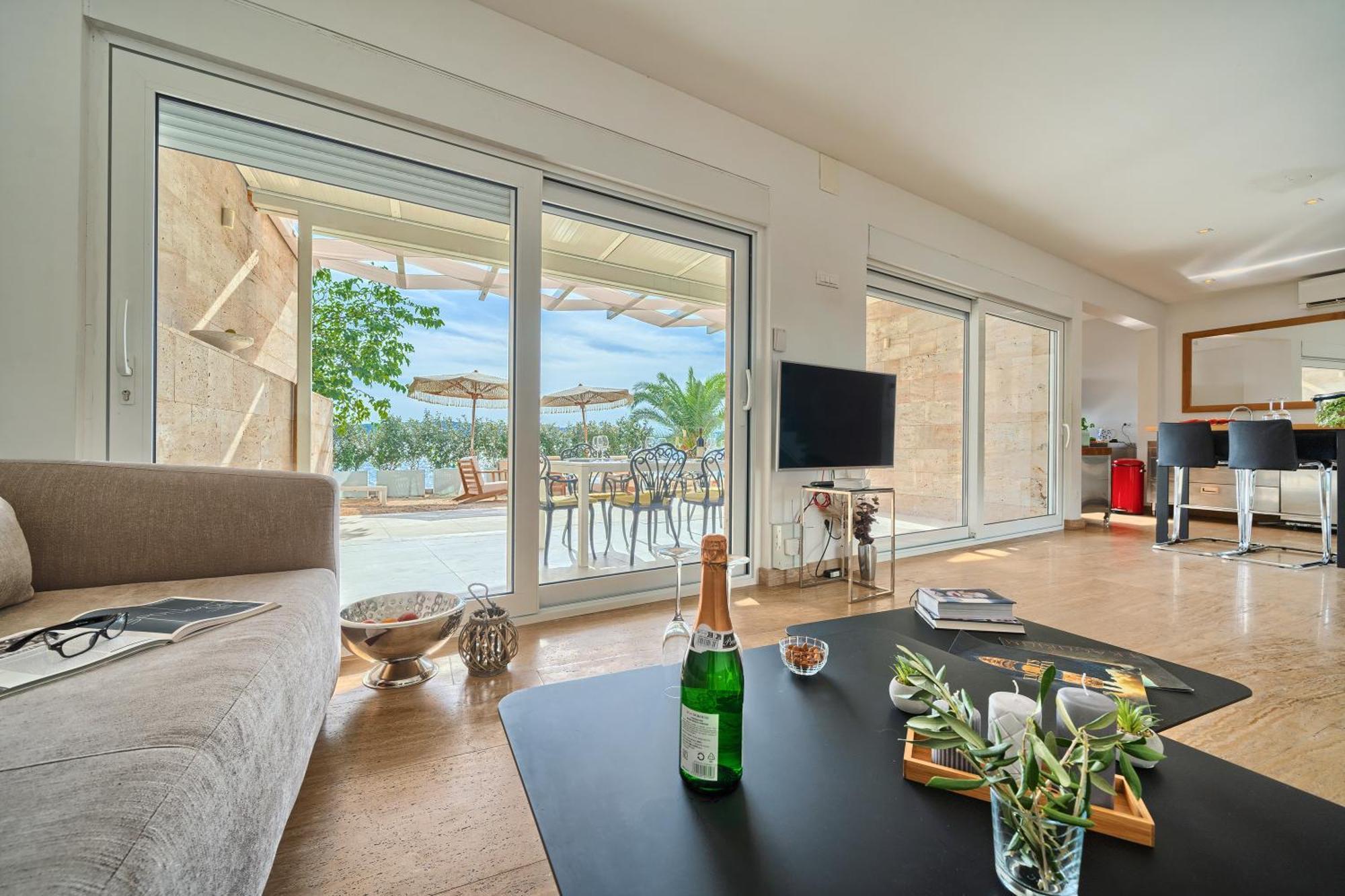 Livingstone Beach House โตรกีร์ ภายนอก รูปภาพ