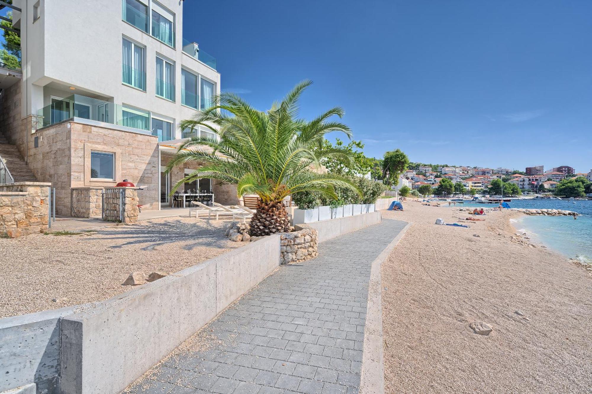 Livingstone Beach House โตรกีร์ ภายนอก รูปภาพ