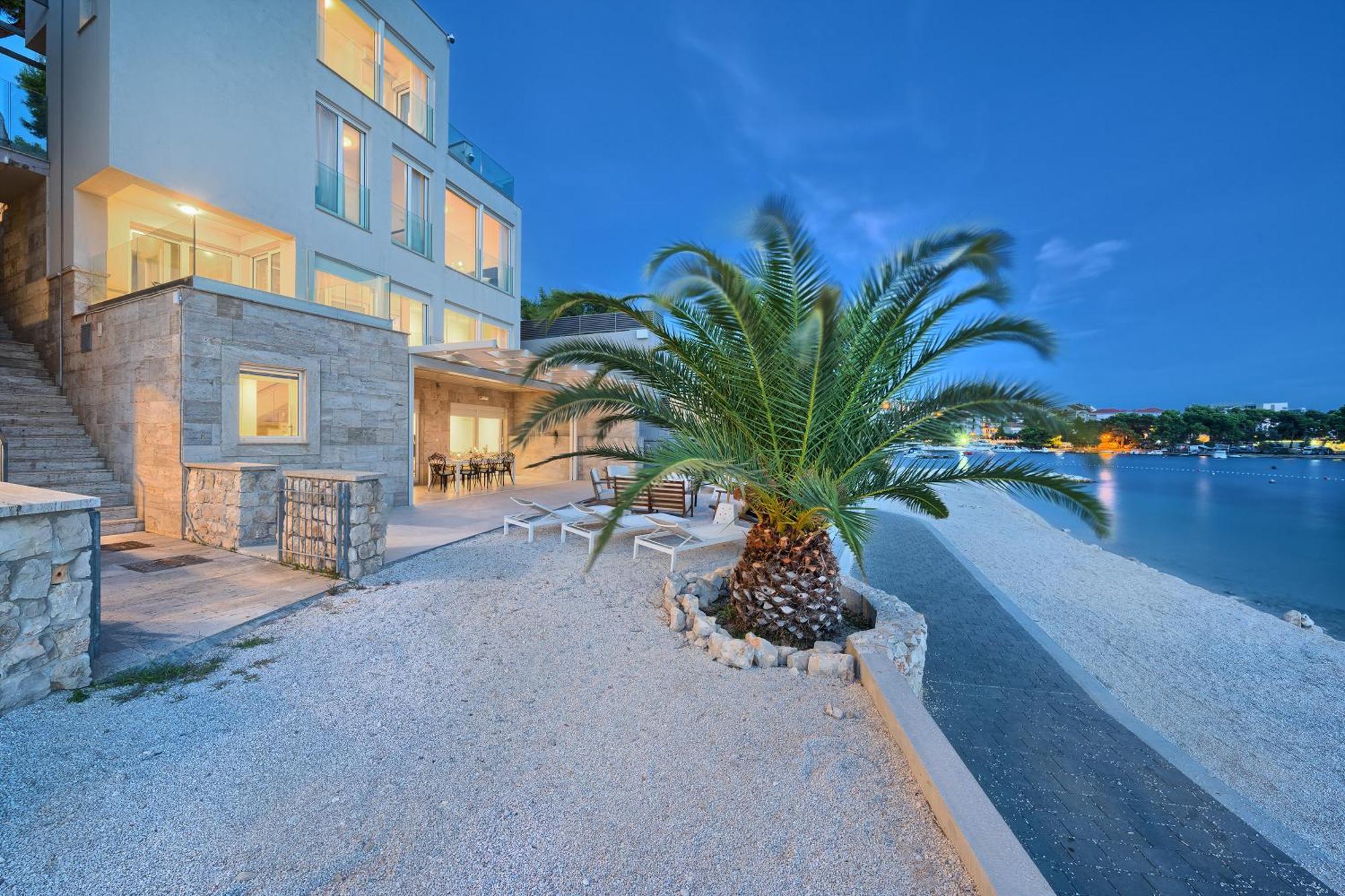 Livingstone Beach House โตรกีร์ ภายนอก รูปภาพ