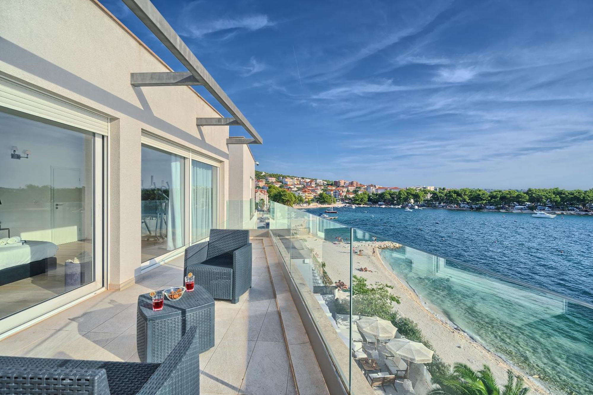 Livingstone Beach House โตรกีร์ ภายนอก รูปภาพ