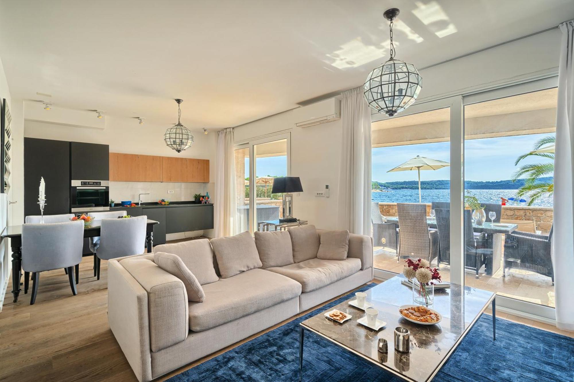 Livingstone Beach House โตรกีร์ ภายนอก รูปภาพ