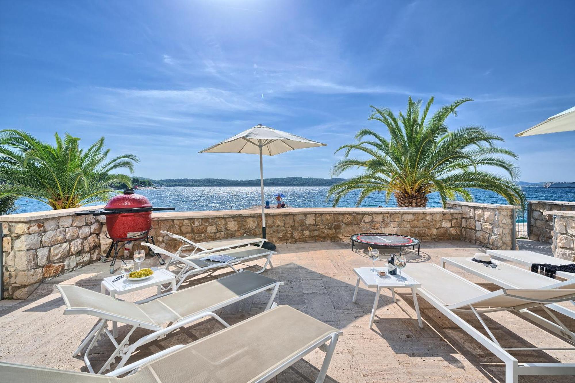 Livingstone Beach House โตรกีร์ ภายนอก รูปภาพ