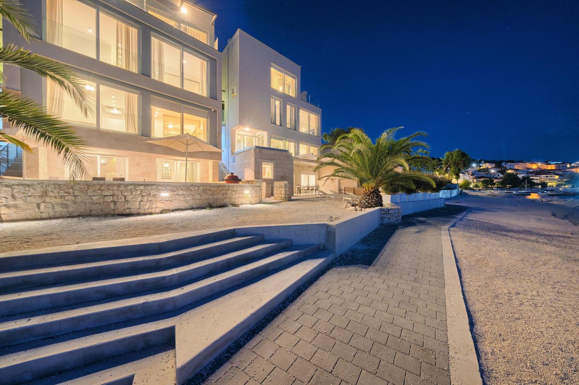 Livingstone Beach House โตรกีร์ ภายนอก รูปภาพ