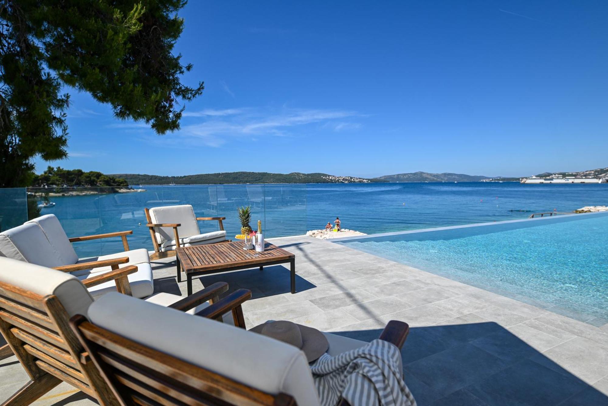 Livingstone Beach House โตรกีร์ ภายนอก รูปภาพ