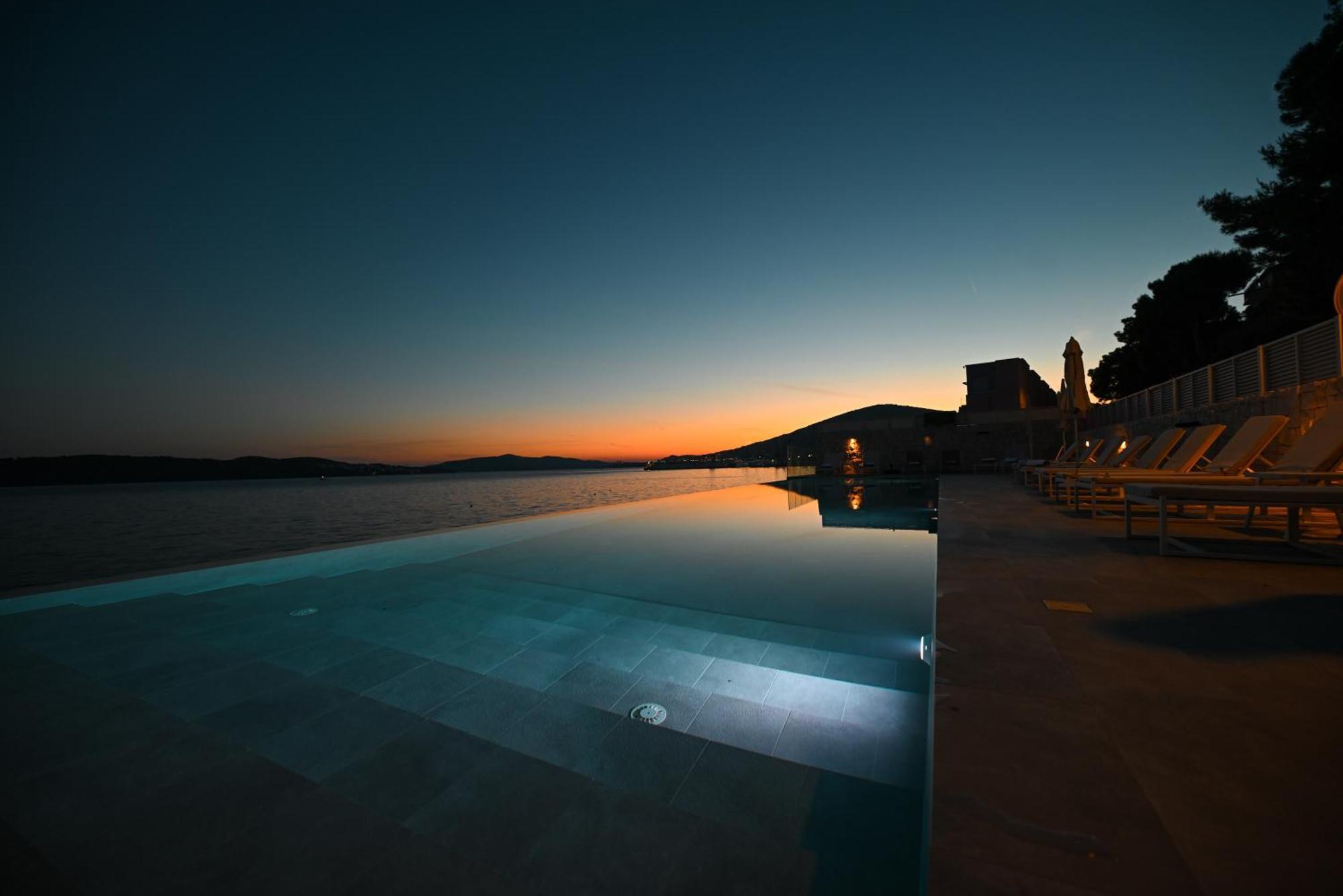 Livingstone Beach House โตรกีร์ ภายนอก รูปภาพ